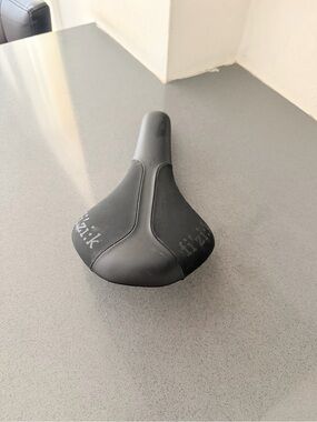 fi'zi:k Black Road Bike Saddle/seat synthetic universal fit New